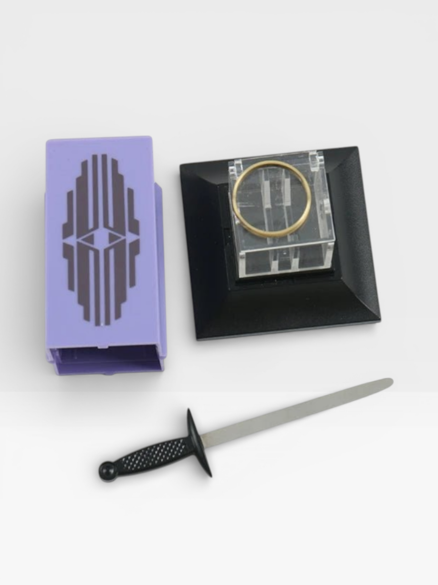 Sword Through Ring Inside Casket magic - UNIVEA